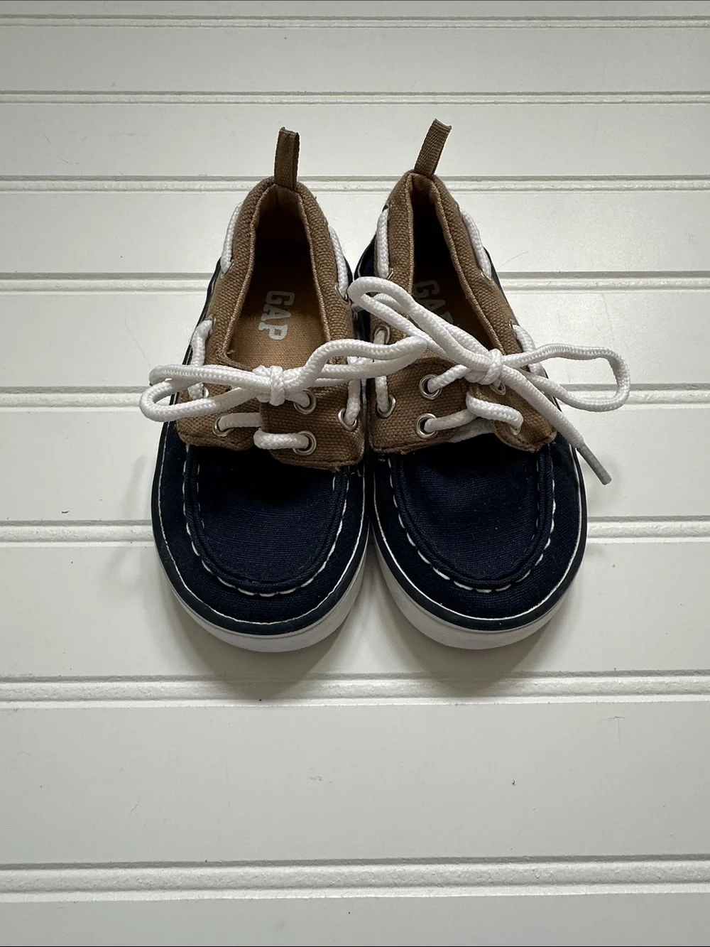 GAP Navy Blue & Tan Lace Up Boat Shoes Baby Boys 6